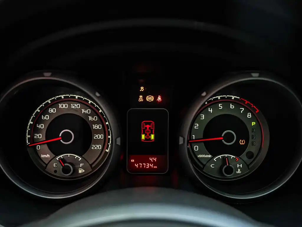 Mitsubishi V87 2019 3.8L AT