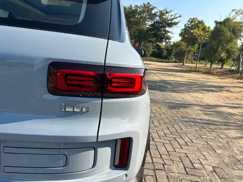 GEELY AUTOMOBILE GEELY ICON