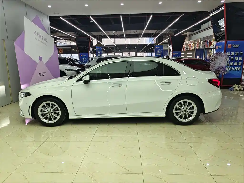 MERCEDES-BENZ A CLASS