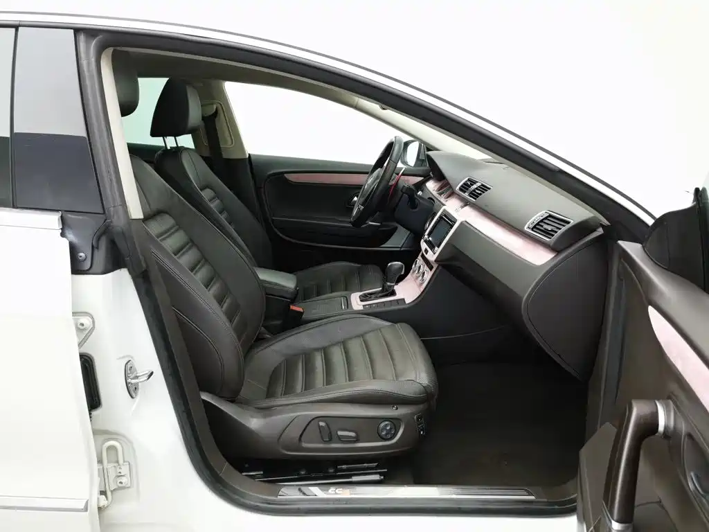 Volkswagen CC — миниатюра 23