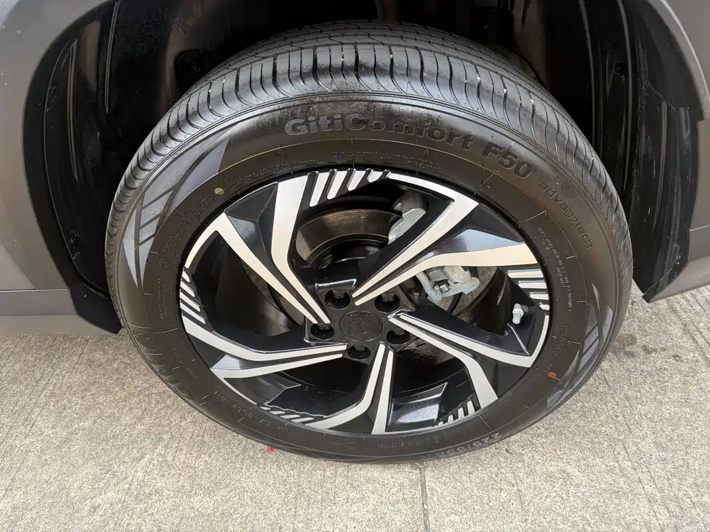 Geely Boyue — миниатюра 9