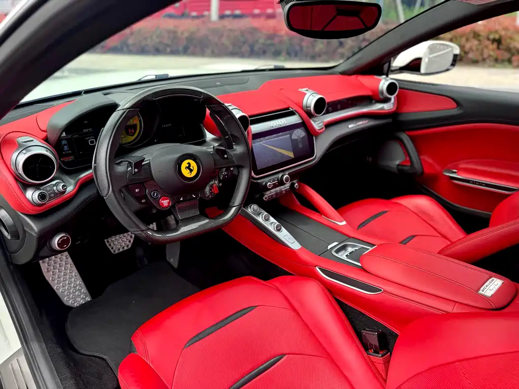 Ferrari GTC4Lusso 2016 6.3L V12