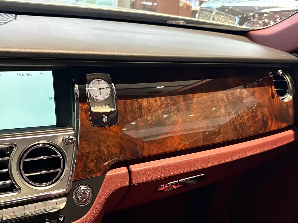Rolls-Royce Ghost — миниатюра 13