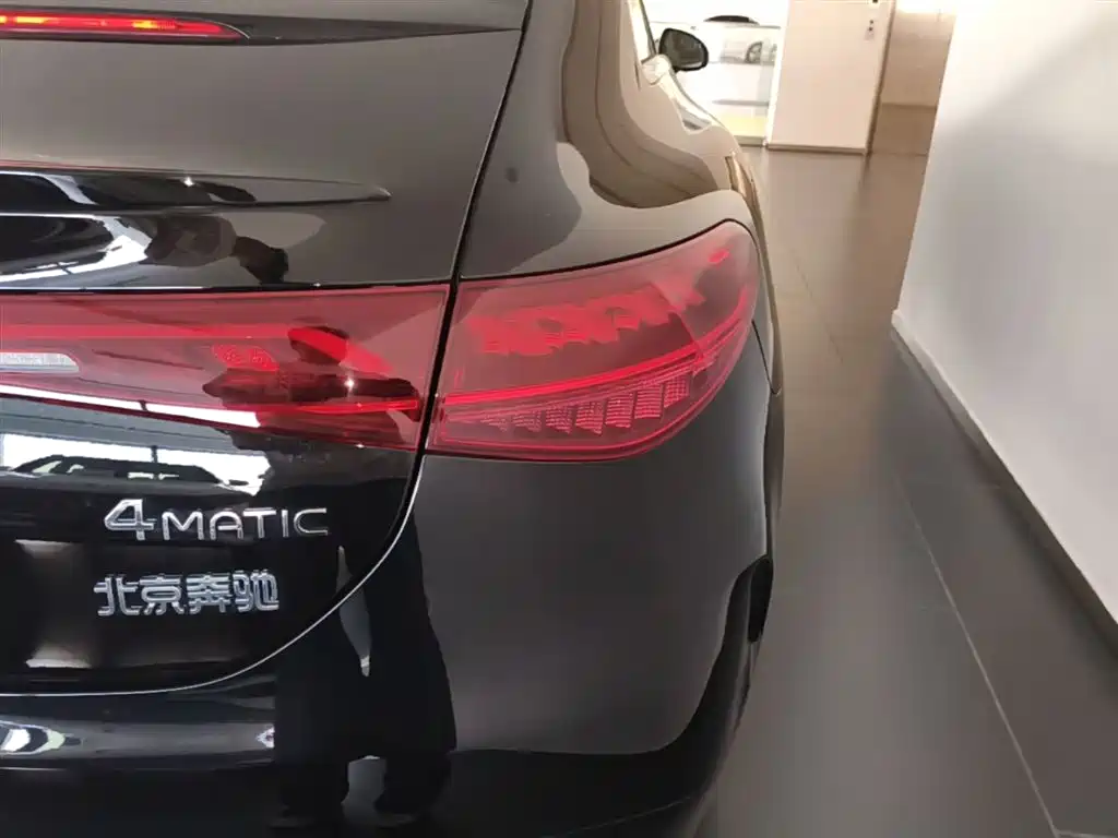 Mercedes-Benz EQE 2025 500 4MATIC