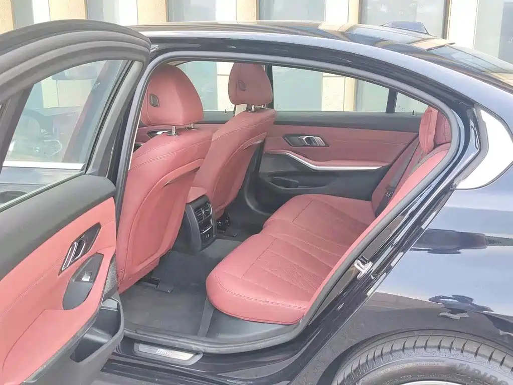 BMW i3 2025 eDrive 35 L