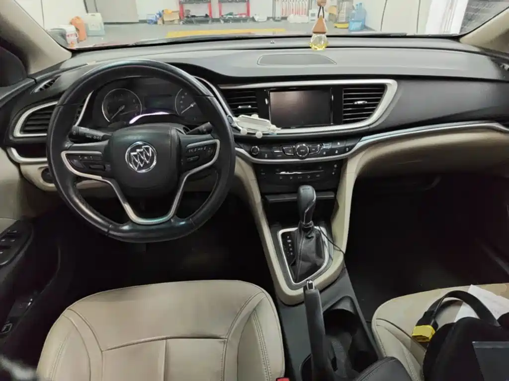 Buick Excelle — миниатюра 10