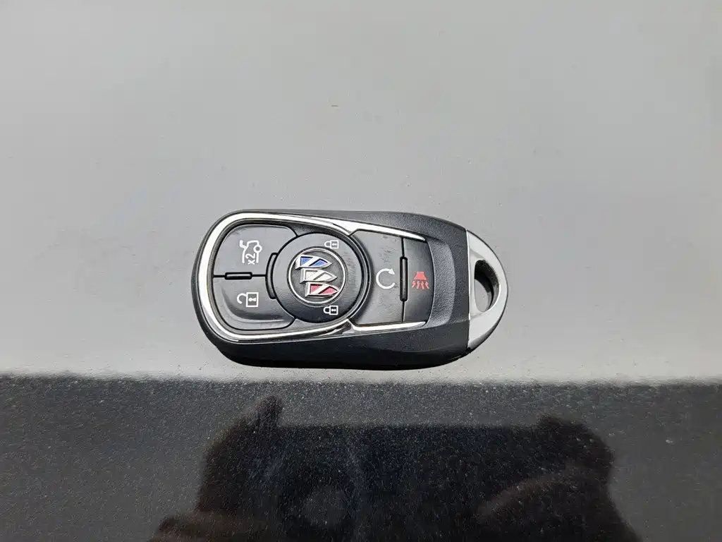 Buick LaCrosse — миниатюра 19