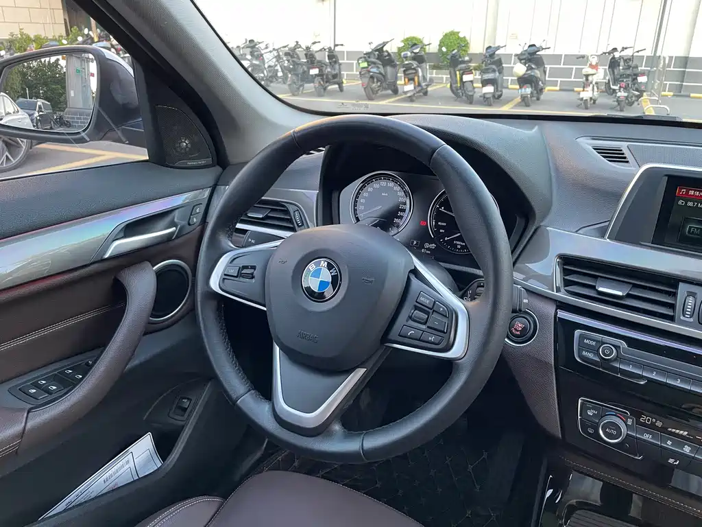 BMW X1 — миниатюра 14