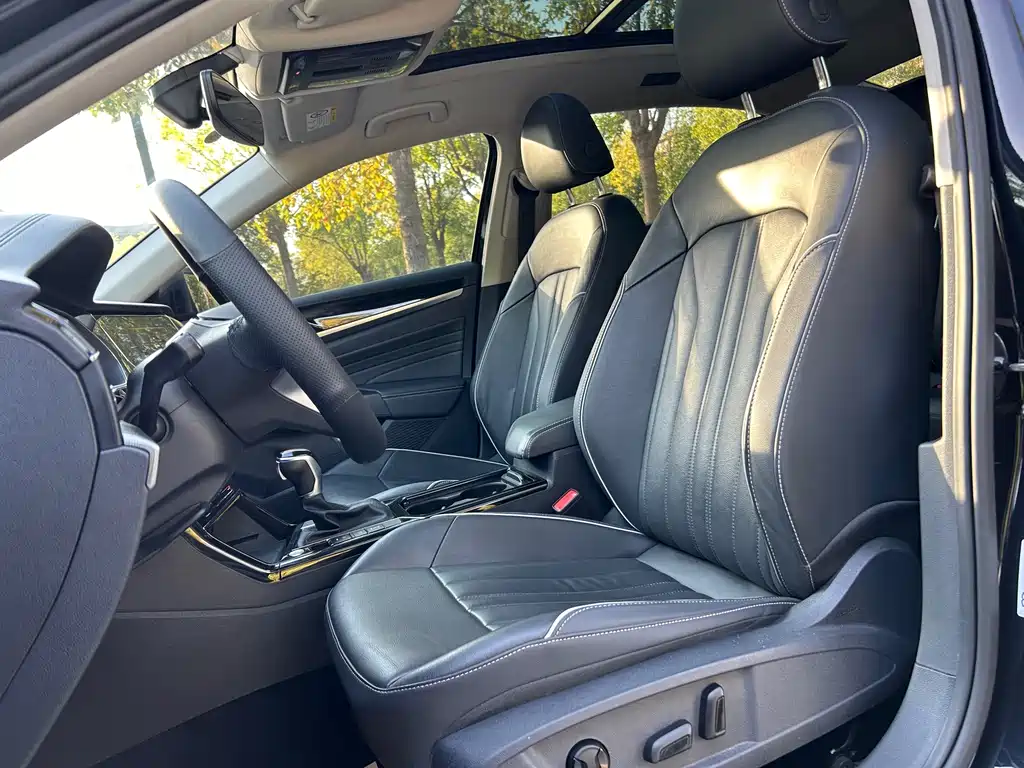 Volkswagen Passat — миниатюра 7