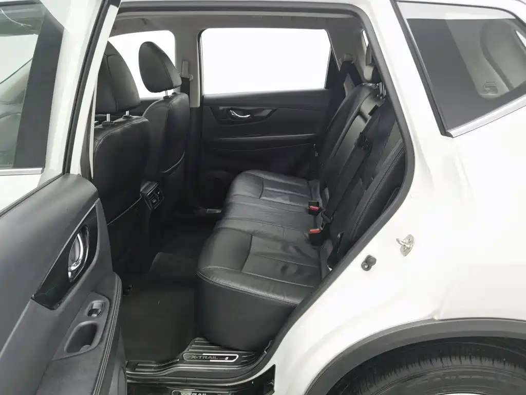 Nissan X-Trail — миниатюра 15