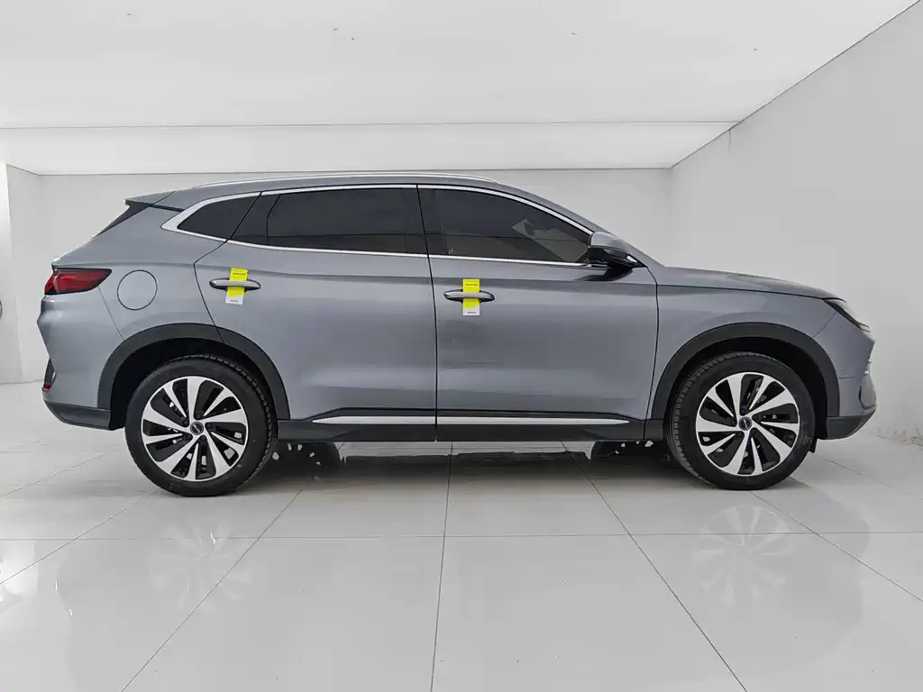BYD Song Plus PLUS 2023 Champion DM-i 110KM Flagship PLUS