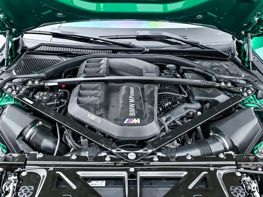 BMW M4 — миниатюра 12