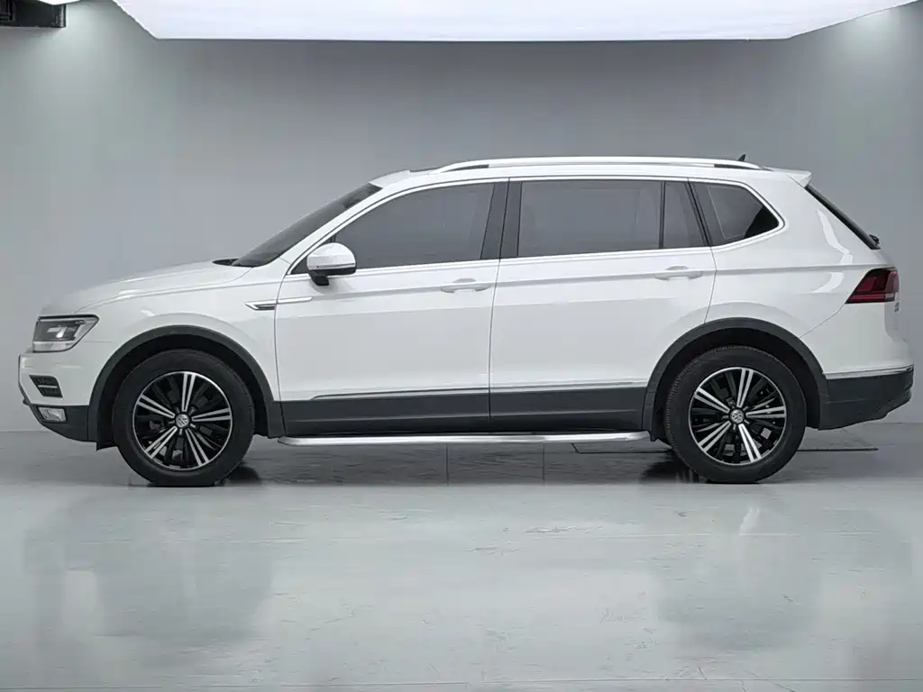Volkswagen Tiguan L — миниатюра 15