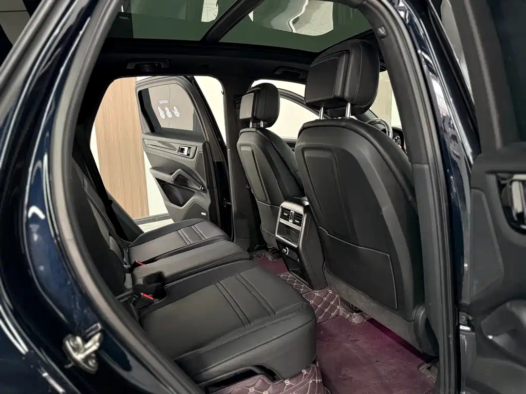 PORSCHE CAYENNE NEW ENERGY