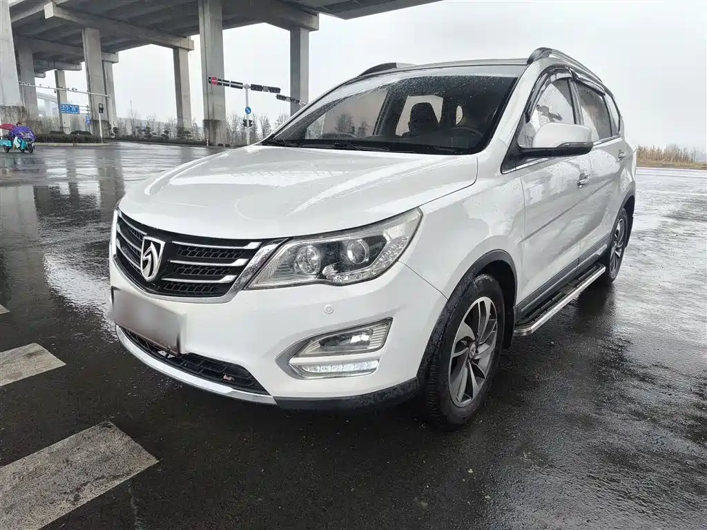 Baojun 560 2015