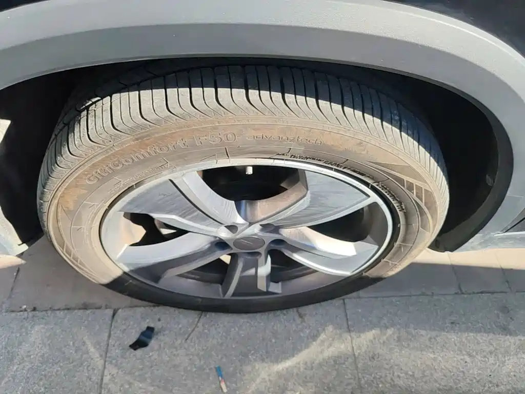 Geely Haoyue L — миниатюра 23