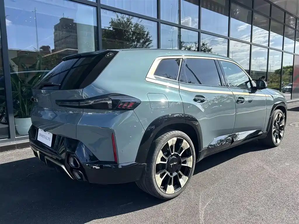 BMW XM — миниатюра 4