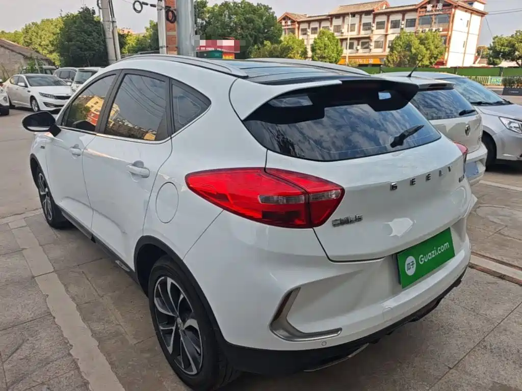 Geely Emgrand GS — миниатюра 5