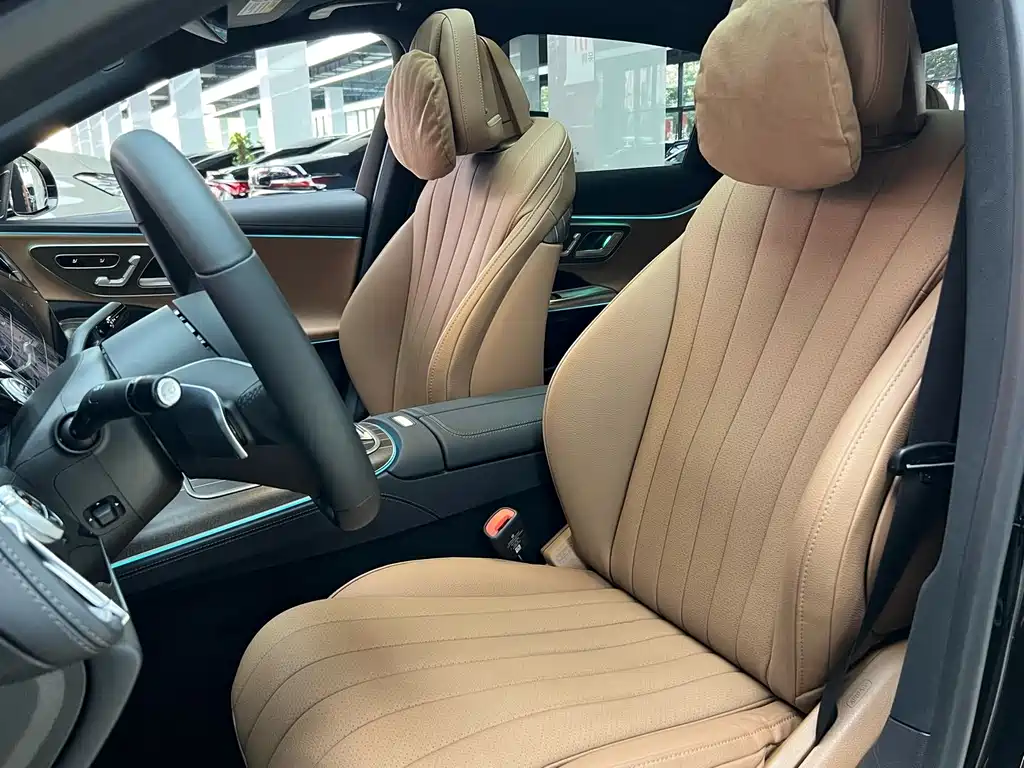 Mercedes-Benz E-Class — миниатюра 8