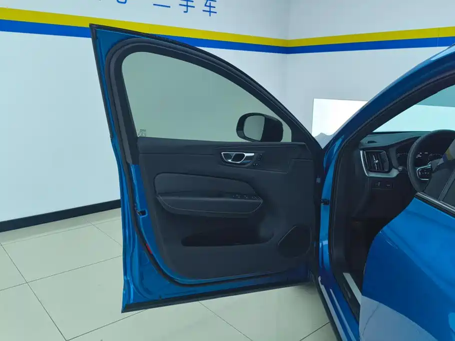 Volvo XC60 — миниатюра 7