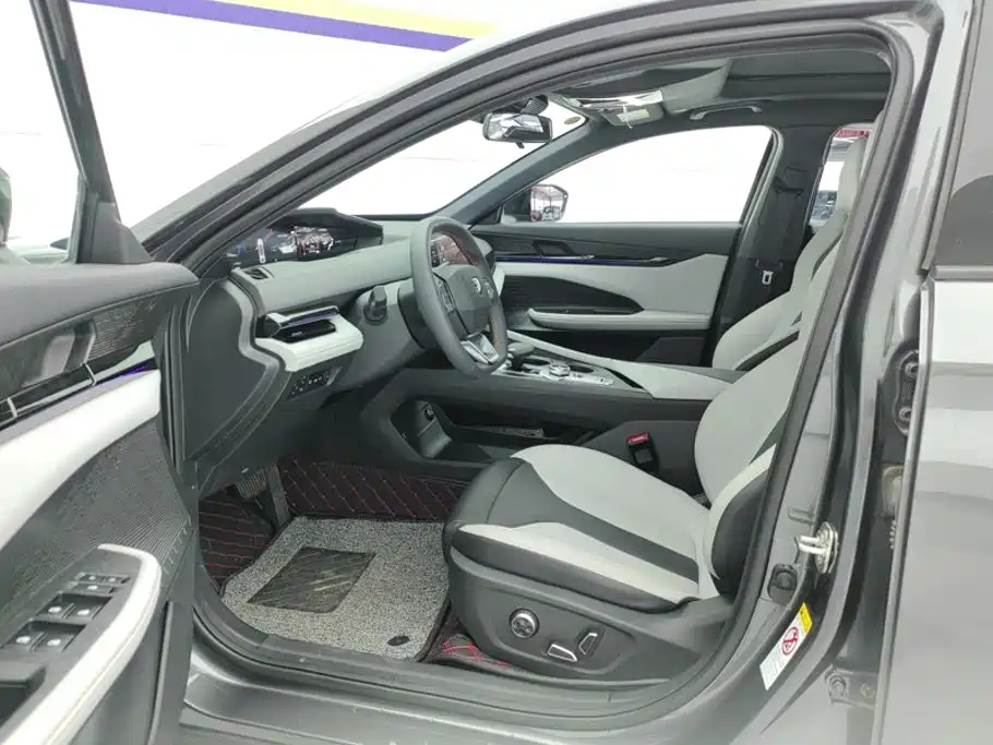 Changan UNI-V iDD — миниатюра 9