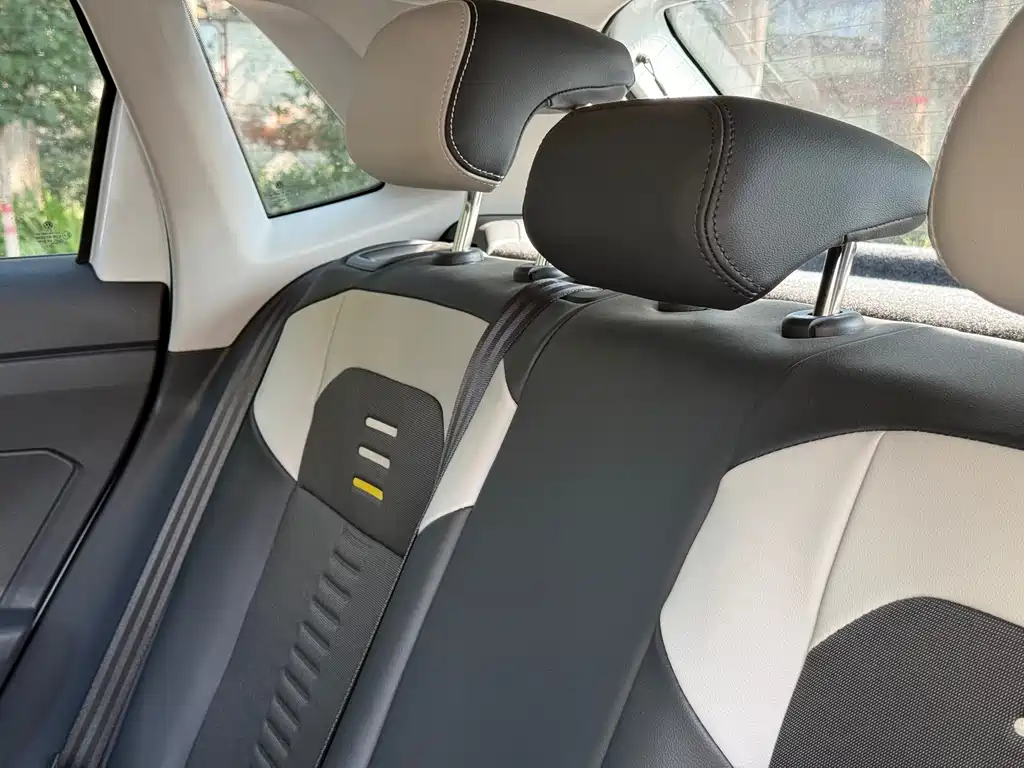 Volkswagen Polo — миниатюра 11