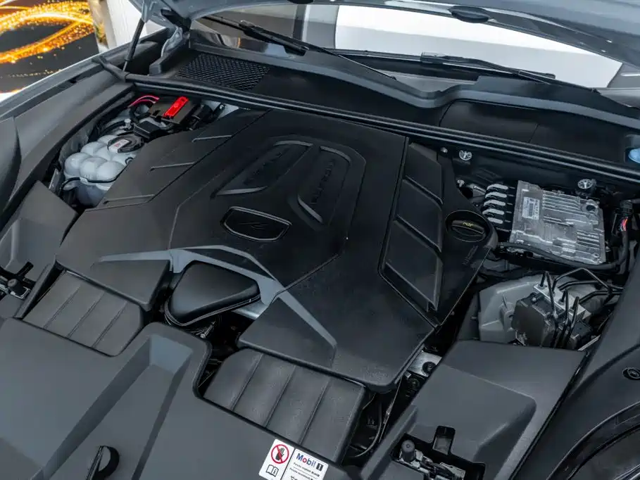 Porsche Cayenne — миниатюра 11