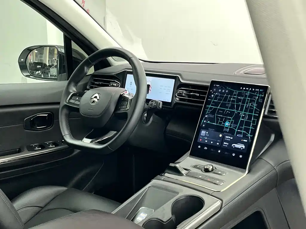 NIO ES6 — миниатюра 15