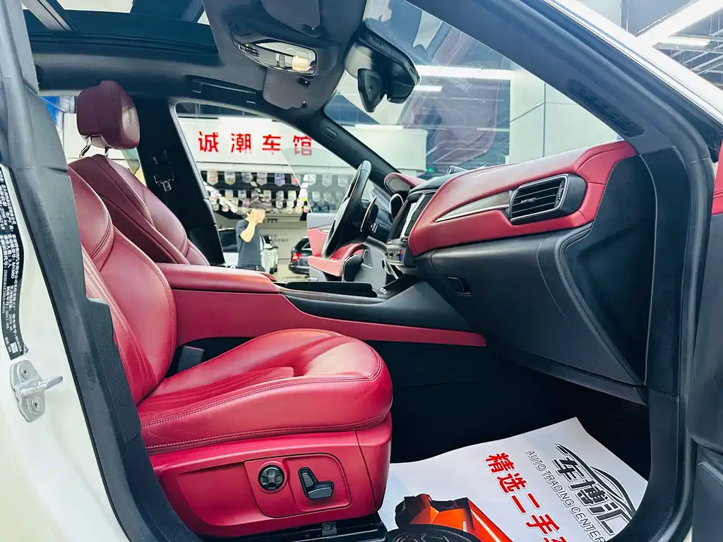 Maserati Levante — миниатюра 9