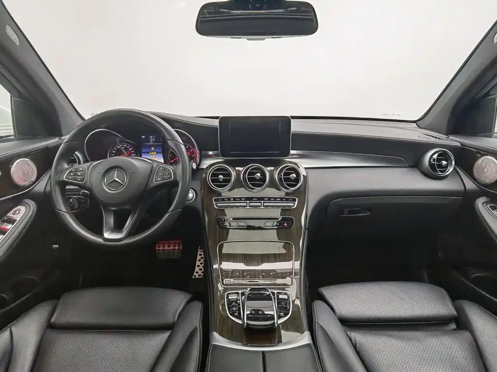 Mercedes-Benz GLC — миниатюра 5