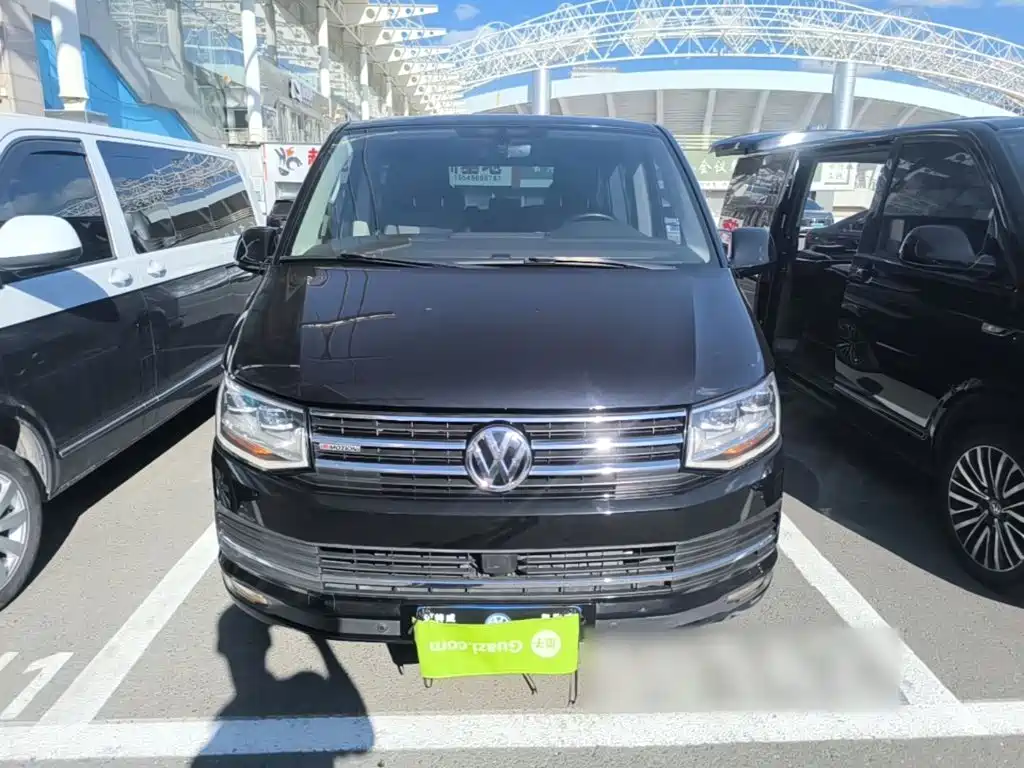 Volkswagen Multivan — миниатюра 3