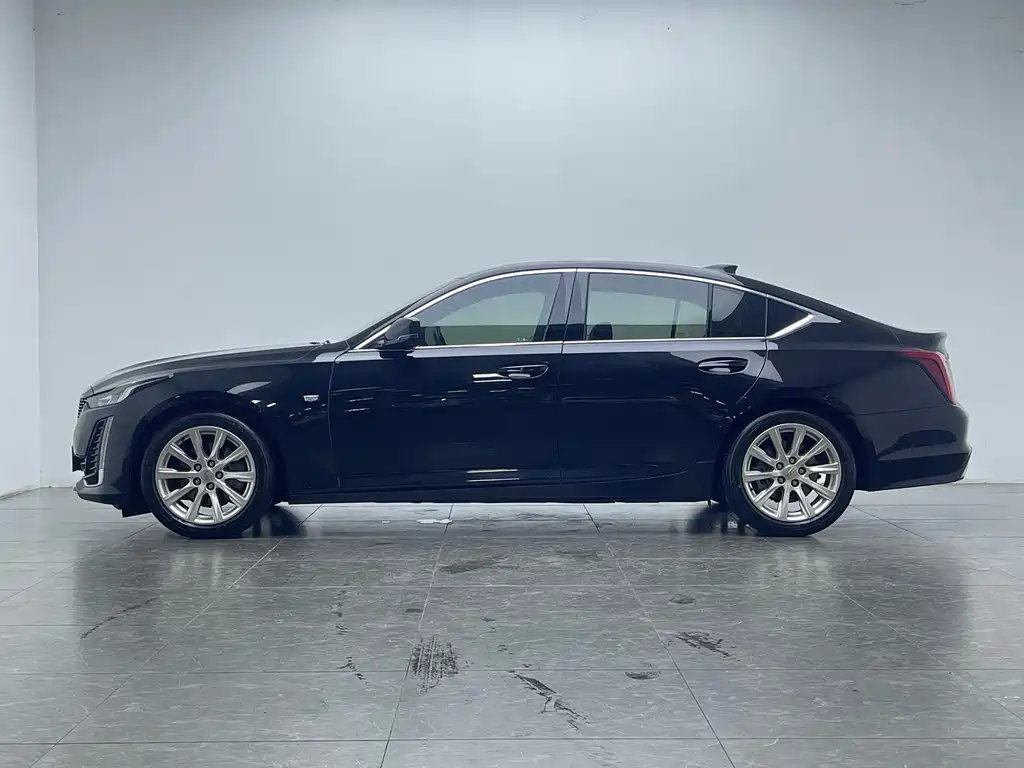 Cadillac CT5 — миниатюра 8