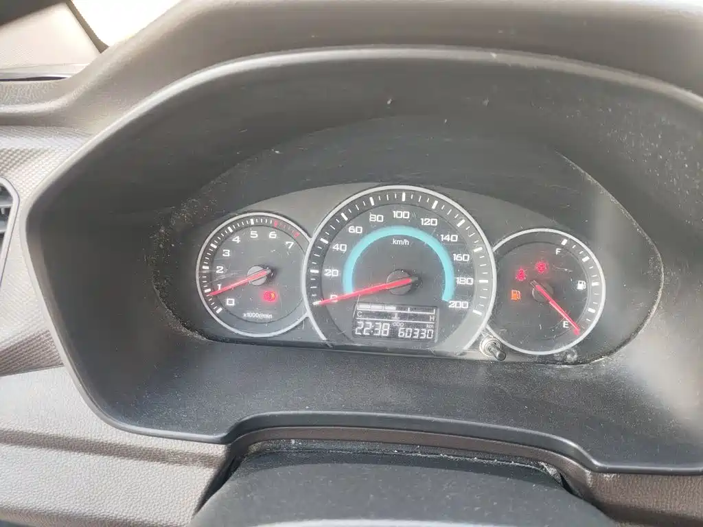 Wuling Hongguang V — миниатюра 12