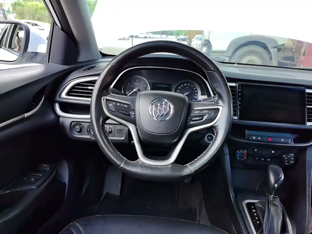 Buick Excelle — миниатюра 11