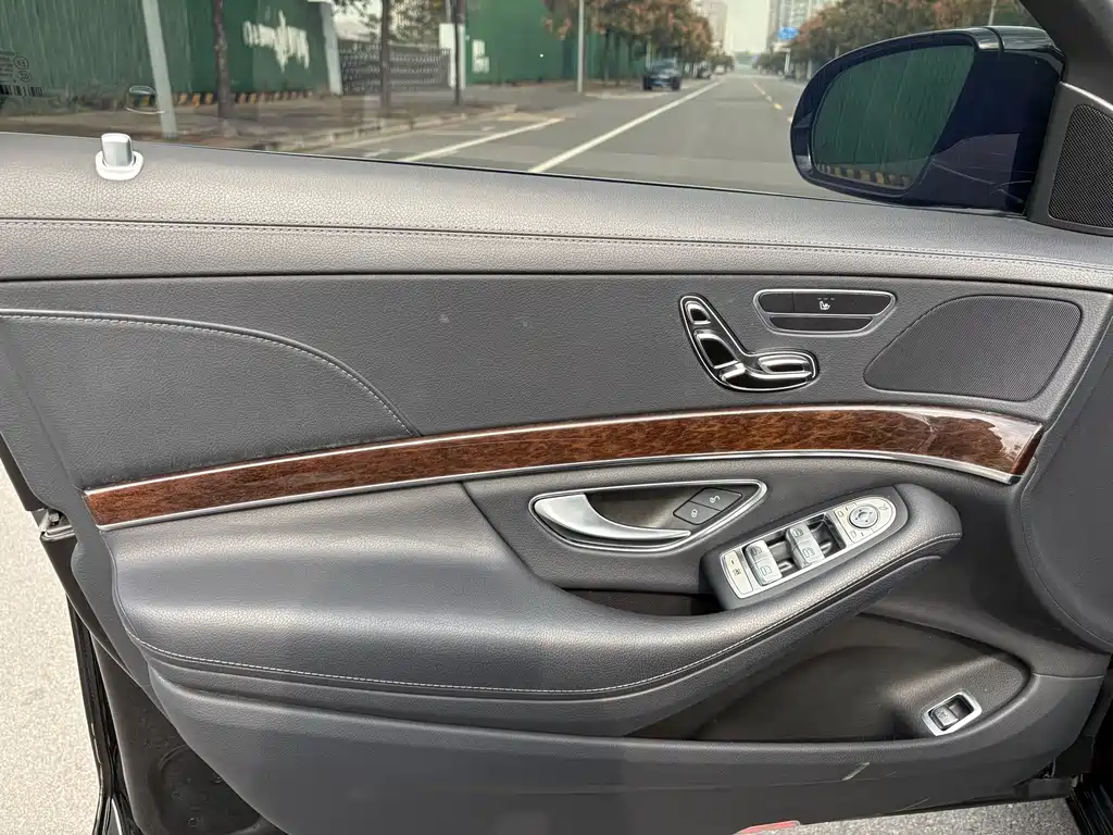 MERCEDES-BENZ S CLASS