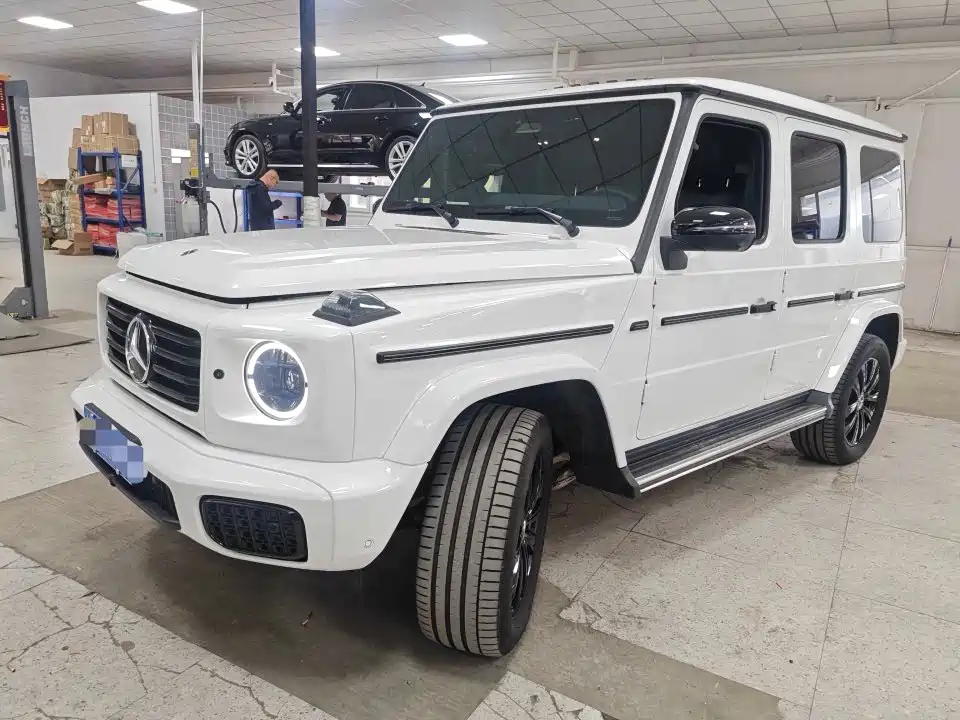 Mercedes-Benz G-Class 2025