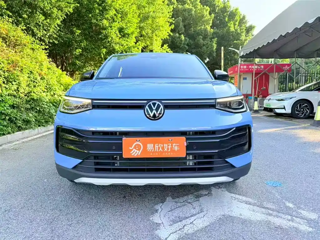 VOLKSWAGEN TUYUE