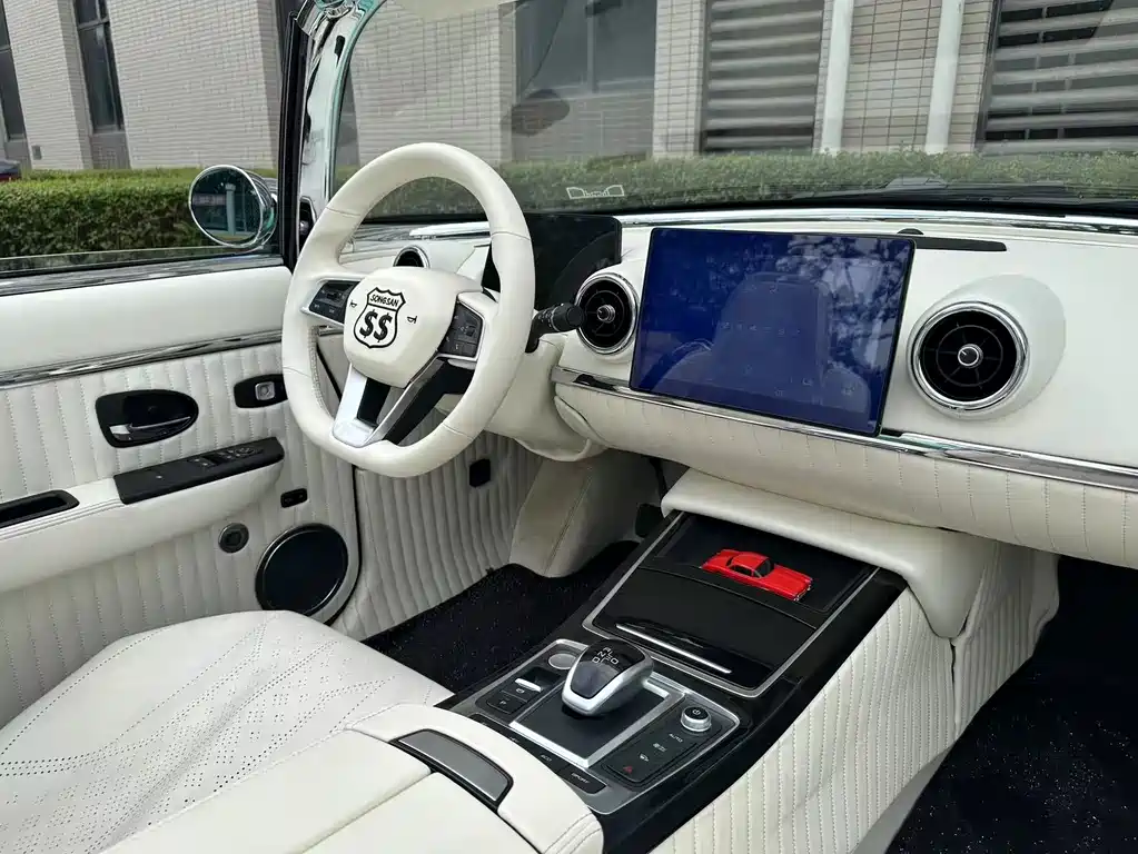 SONGSAN MOTORS SS DOLPHIN