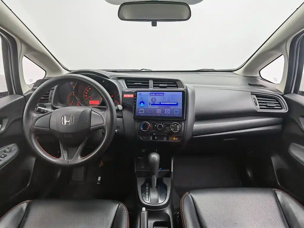Honda Fit — миниатюра 5