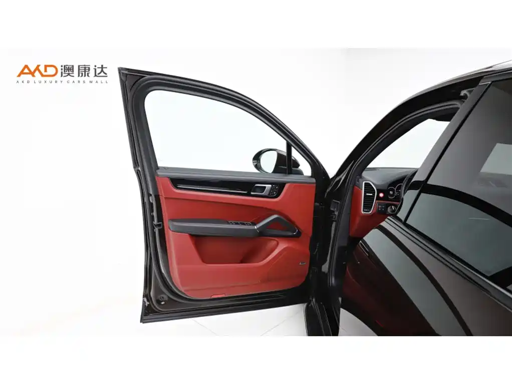 PORSCHE CAYENNE NEW ENERGY