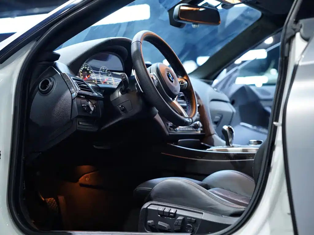 BMW M6 — миниатюра 17
