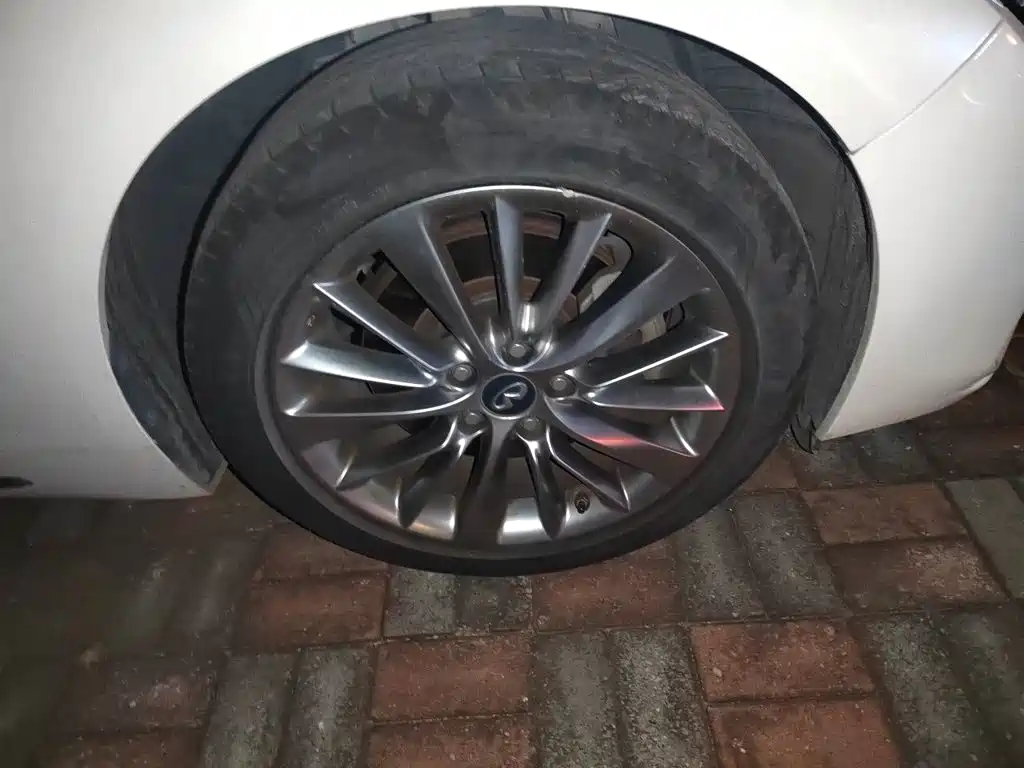 Infiniti Q50L — миниатюра 8