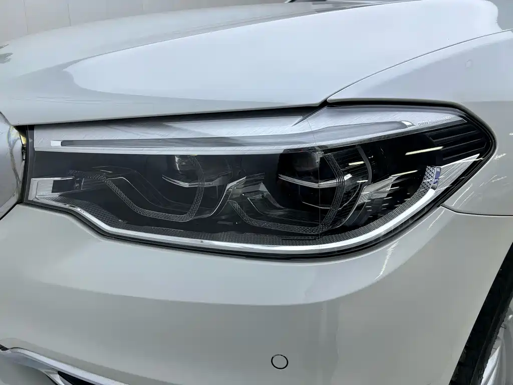 BMW 5 SERIES NEW ENERGY