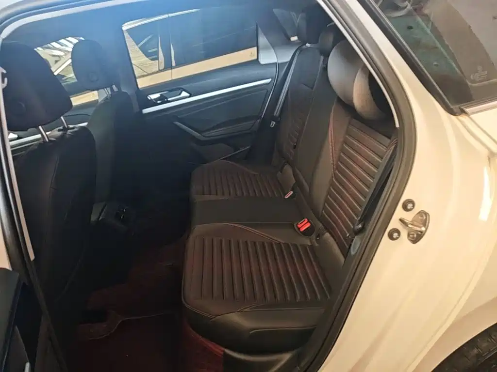Volkswagen Lavida — миниатюра 17