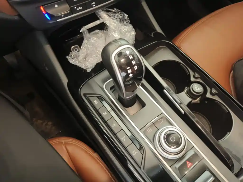 Maserati Levante — миниатюра 14