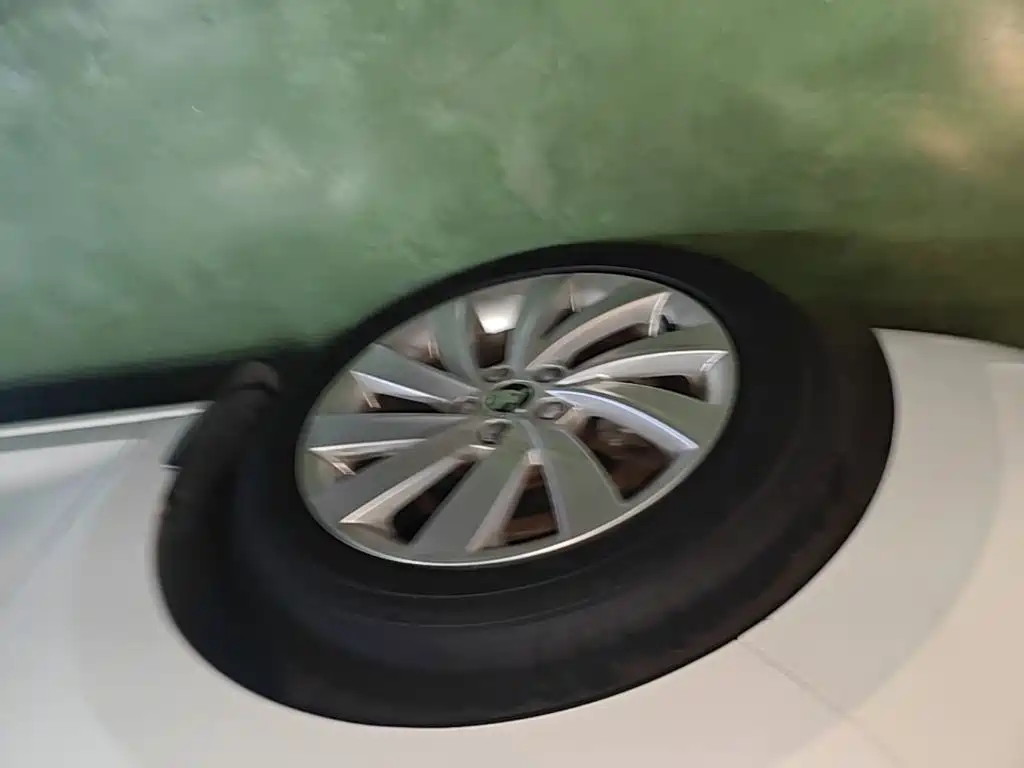 Skoda Rapid — миниатюра 23