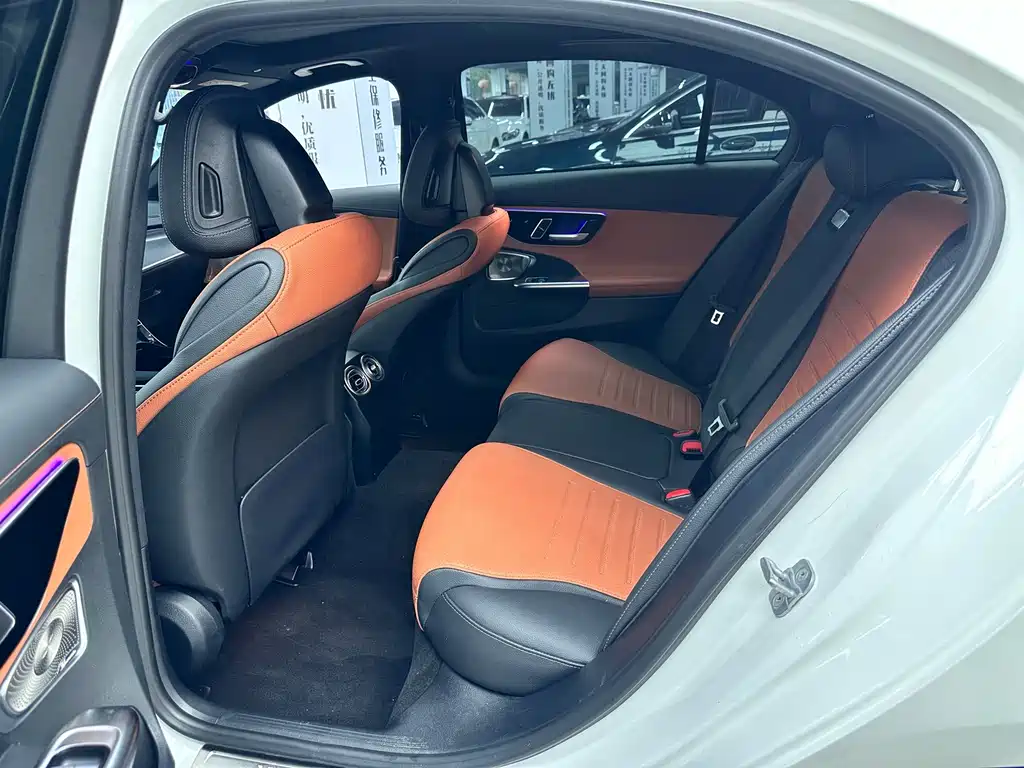 Mercedes-Benz C-Class — миниатюра 5