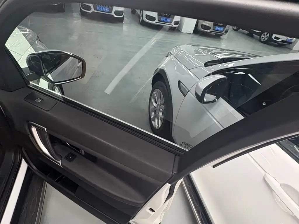 Land Rover Discovery Sport — миниатюра 6