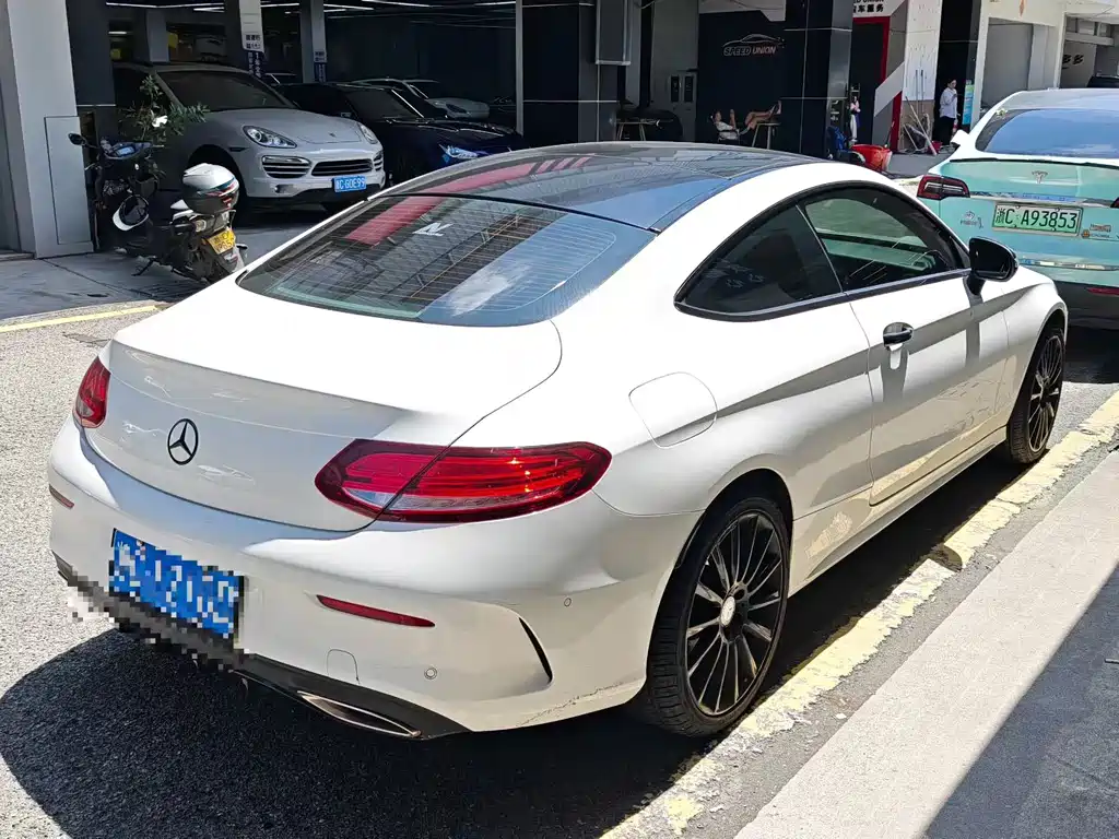 Mercedes-Benz C-Class (Import) — миниатюра 8