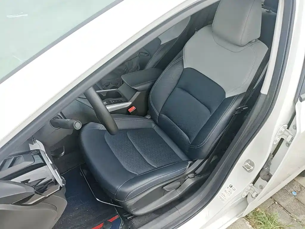 Chevrolet Monza — миниатюра 15
